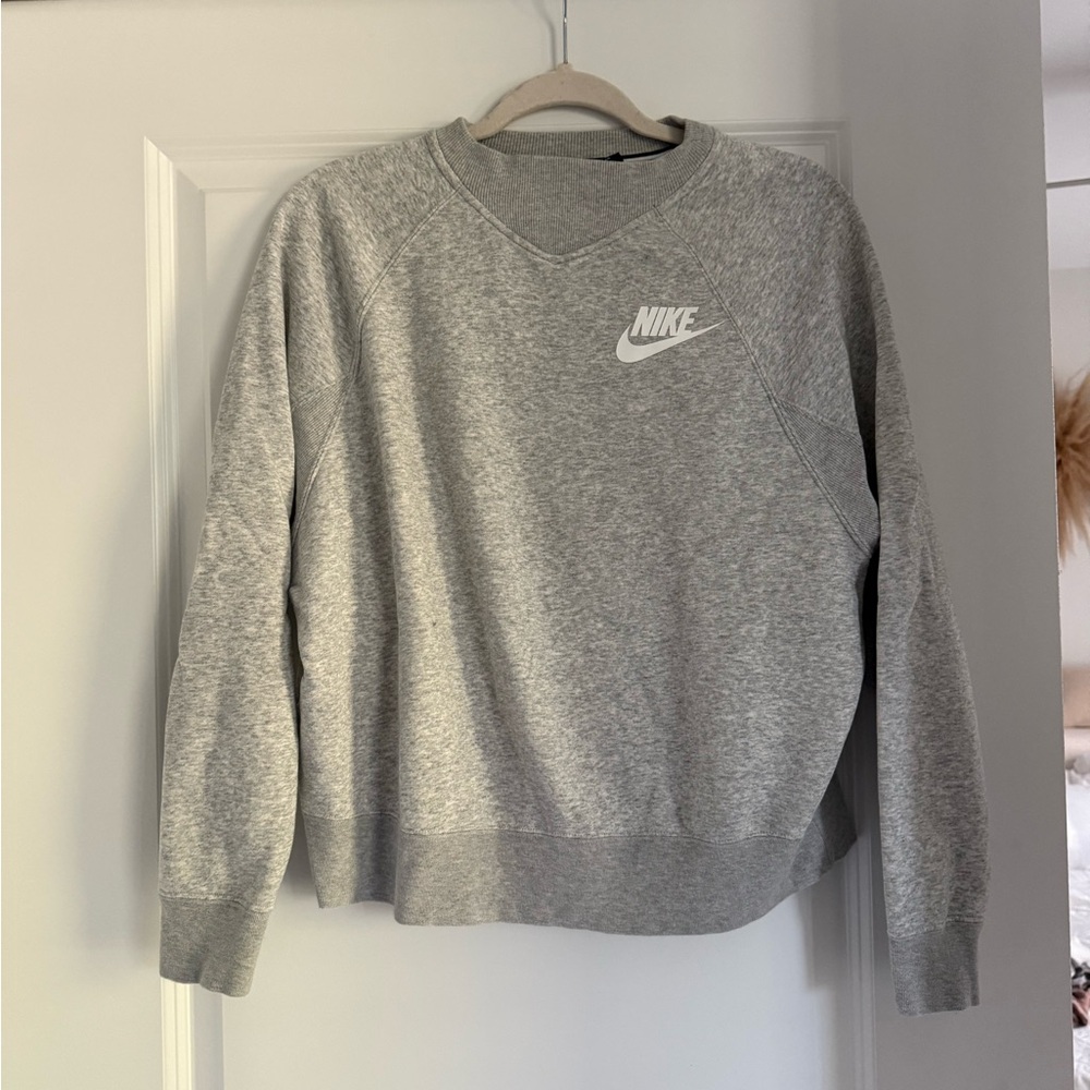 Nike Heather Gray Crewneck Sweatshirt